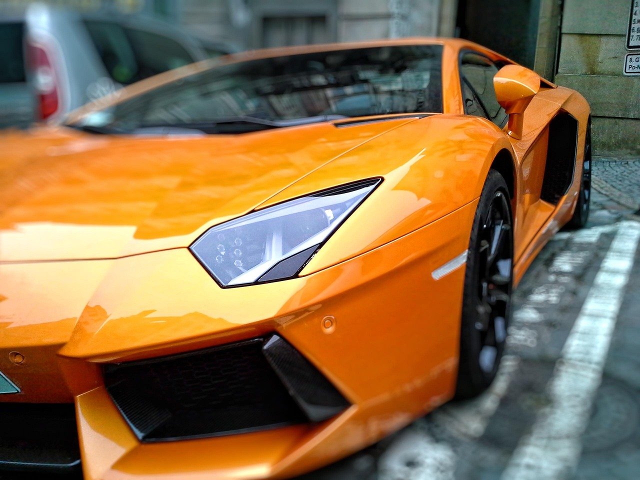 Lamborghini 618356 1280